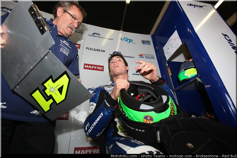 motogp_de_puniet_0001_angleterre_silverstone_2012