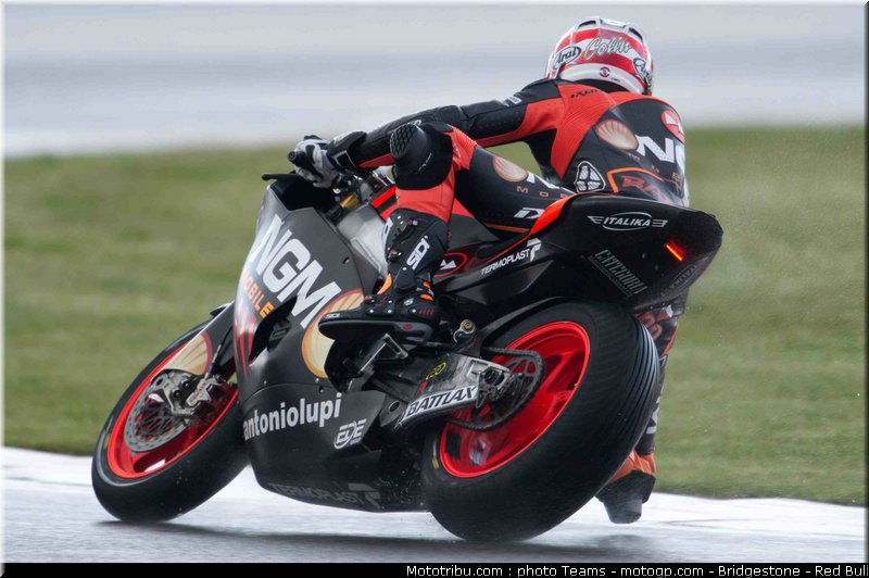 motogp_edwards_0001_angleterre_silverstone_2012