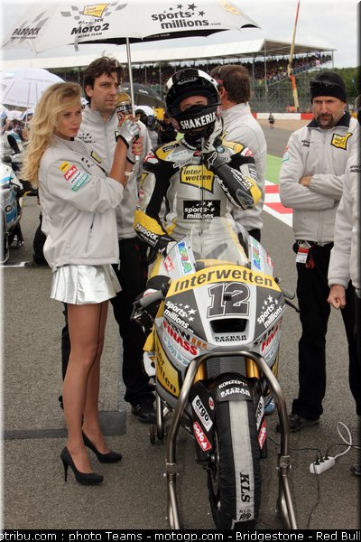 motogp_pitbabe_0006_angleterre_silverstone_2012