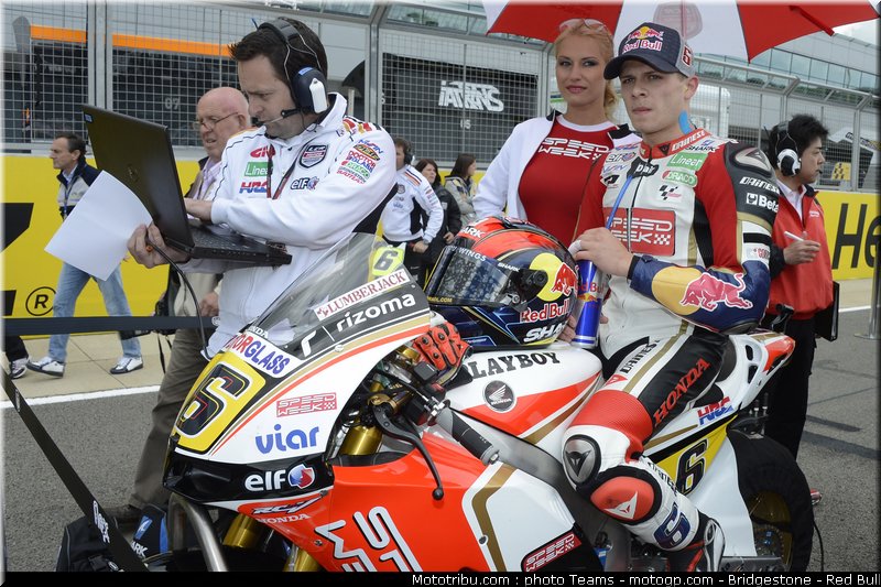 motogp_pitbabe_0009_angleterre_silverstone_2012