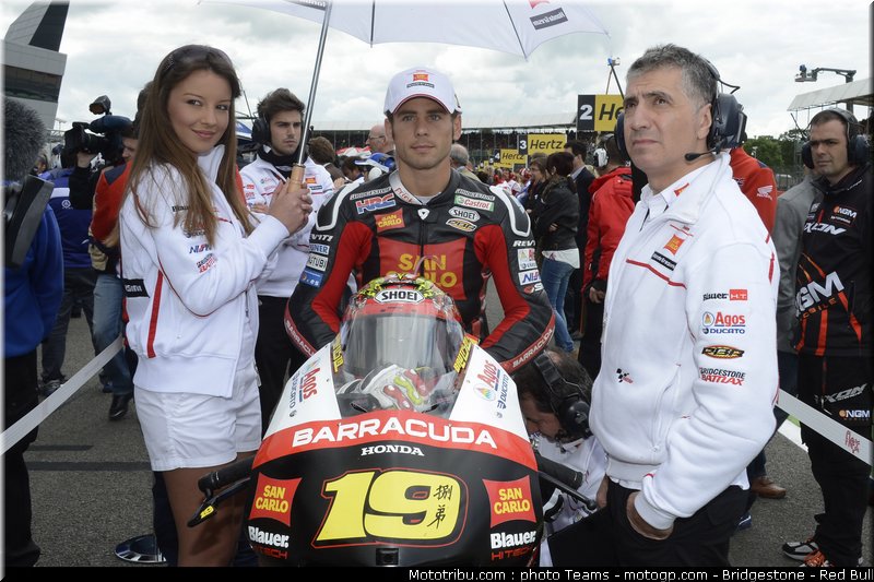 motogp_pitbabe_0011_angleterre_silverstone_2012