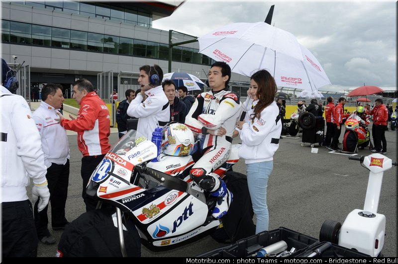 motogp_pitbabe_0015_angleterre_silverstone_2012
