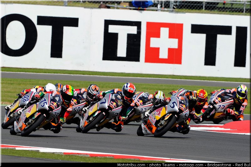 red_bull_motogp_rookie_cup_0006_angleterre_silverstone_2012