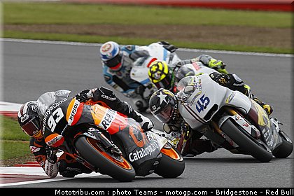 moto2_0003_angleterre_silverstone_2012.jpg