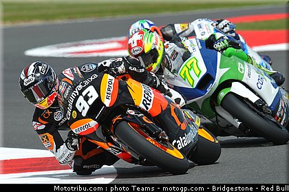 moto2_0017_angleterre_silverstone_2012.jpg