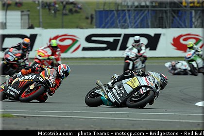 moto2_0019_angleterre_silverstone_2012.jpg