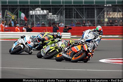 moto2_0020_angleterre_silverstone_2012.jpg
