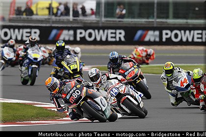 moto2_0026_angleterre_silverstone_2012.jpg