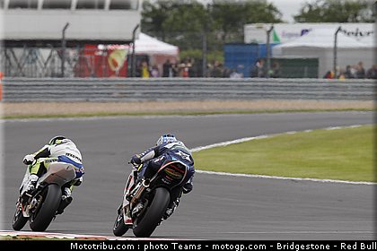 moto2_0031_angleterre_silverstone_2012.jpg