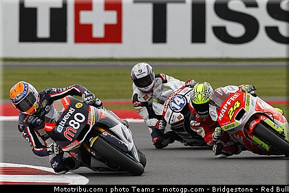 moto2_0033_angleterre_silverstone_2012.jpg