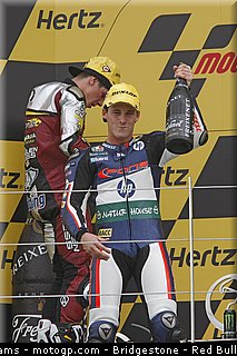 moto2_0035_angleterre_silverstone_2012.jpg