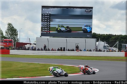 moto2_0039_angleterre_silverstone_2012.jpg
