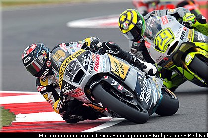 moto2_0040_angleterre_silverstone_2012.jpg