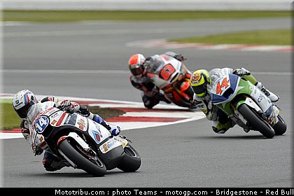 moto2_0043_angleterre_silverstone_2012.jpg