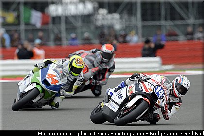 moto2_0046_angleterre_silverstone_2012.jpg