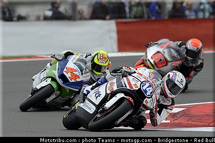 moto2_0047_angleterre_silverstone_2012.jpg