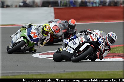 moto2_0048_angleterre_silverstone_2012.jpg