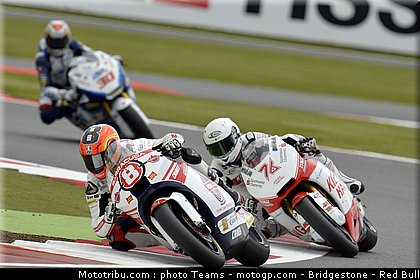 moto2_0049_angleterre_silverstone_2012.jpg