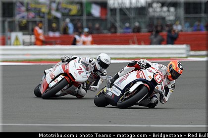 moto2_0055_angleterre_silverstone_2012.jpg