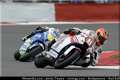 moto2_0056_angleterre_silverstone_2012.jpg