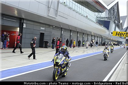 moto2_0057_angleterre_silverstone_2012.jpg