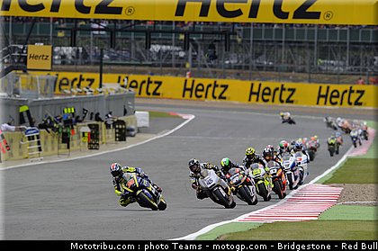 moto2_0066_angleterre_silverstone_2012.jpg