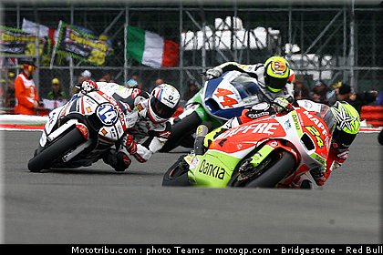 moto2_0074_angleterre_silverstone_2012.jpg