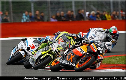 moto2_0075_angleterre_silverstone_2012.jpg