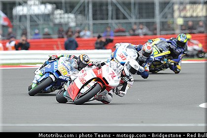 moto2_0077_angleterre_silverstone_2012.jpg