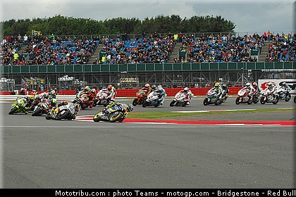moto2_0082_angleterre_silverstone_2012.jpg