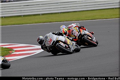 moto2_0088_angleterre_silverstone_2012.jpg