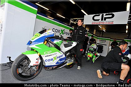 moto2_aegerter_0003_angleterre_silverstone_2012.jpg