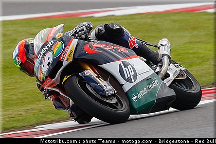 moto2_espargaro_p_0001_angleterre_silverstone_2012.jpg