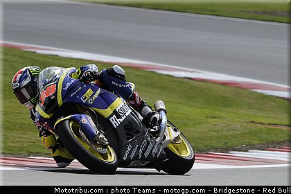 moto2_smith_0004_angleterre_silverstone_2012.jpg