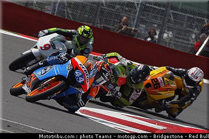 moto3_0026_angleterre_silverstone_2012.jpg
