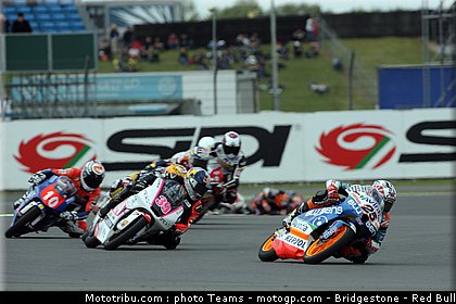 moto3_0028_angleterre_silverstone_2012.jpg