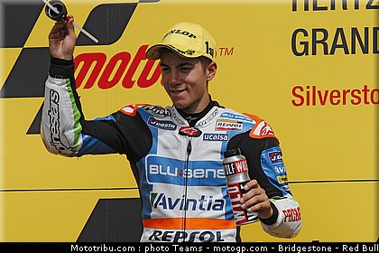 moto3_vinales_m_0005_angleterre_silverstone_2012.jpg