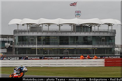 moto3_vinales_m_0009_angleterre_silverstone_2012.jpg