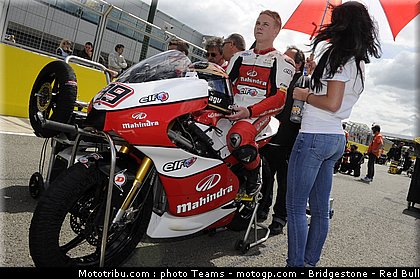 moto3_webb_0004_angleterre_silverstone_2012.jpg
