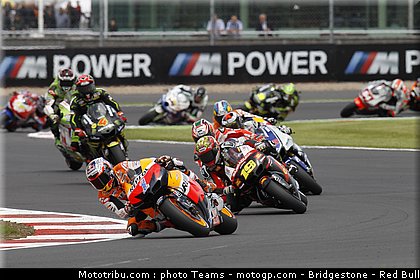 motogp_0005_angleterre_silverstone_2012.jpg