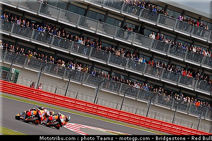 motogp_0025_angleterre_silverstone_2012.jpg