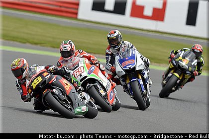 motogp_0037_angleterre_silverstone_2012.jpg
