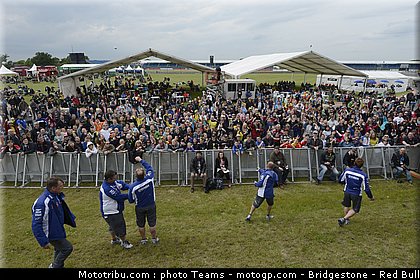 motogp_ambiance_0001_angleterre_silverstone_2012.jpg