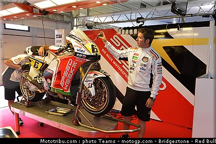motogp_bradl_0021_angleterre_silverstone_2012.jpg