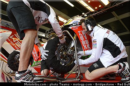motogp_bradl_0054_angleterre_silverstone_2012.jpg