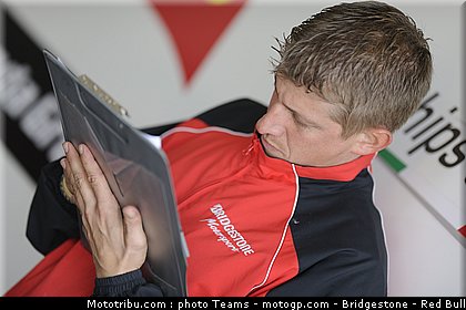 motogp_bridgestone_0003_angleterre_silverstone_2012.jpg