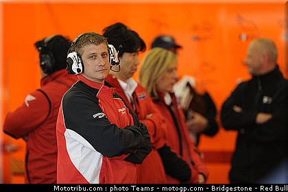 motogp_bridgestone_0004_angleterre_silverstone_2012.jpg
