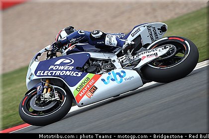 motogp_de_puniet_0007_angleterre_silverstone_2012.jpg