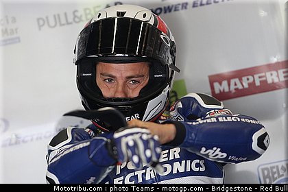 motogp_de_puniet_0008_angleterre_silverstone_2012.jpg