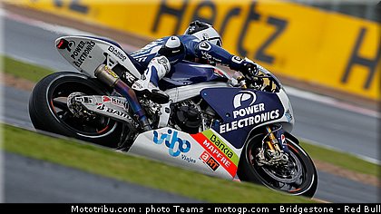 motogp_de_puniet_0009_angleterre_silverstone_2012.jpg